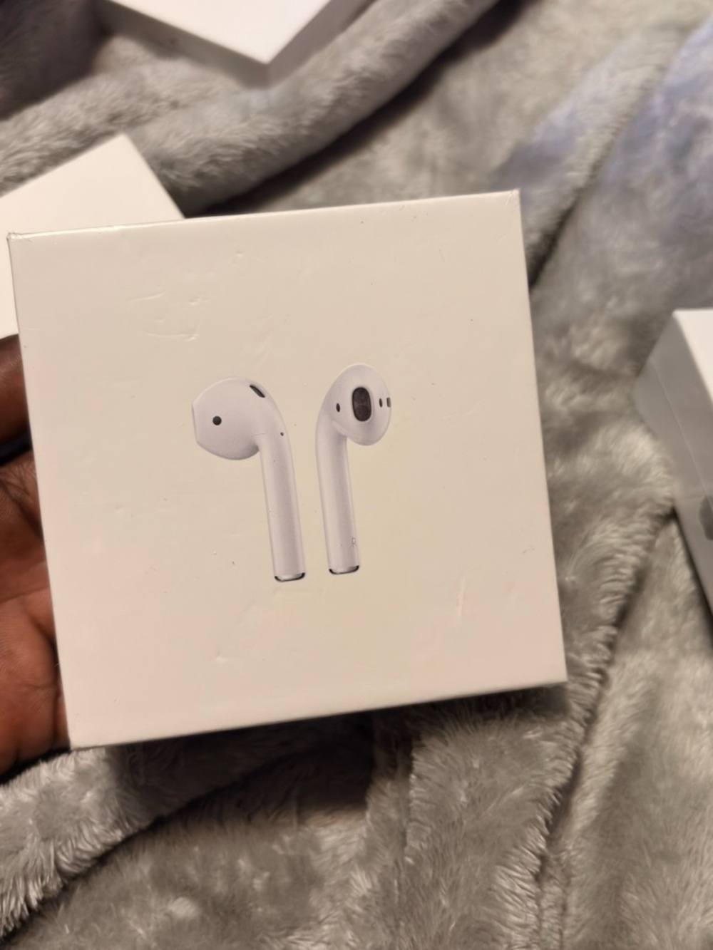 Apple White Wireless Earbuds with Charging Case